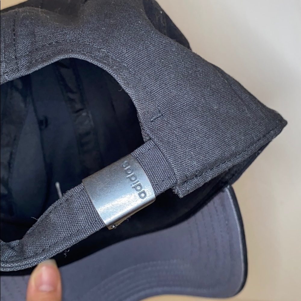 ADIDAS HAT - Picture 4 of 4
